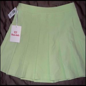 Aritzia/Sunday Best Olive Micro Pleated Skirt